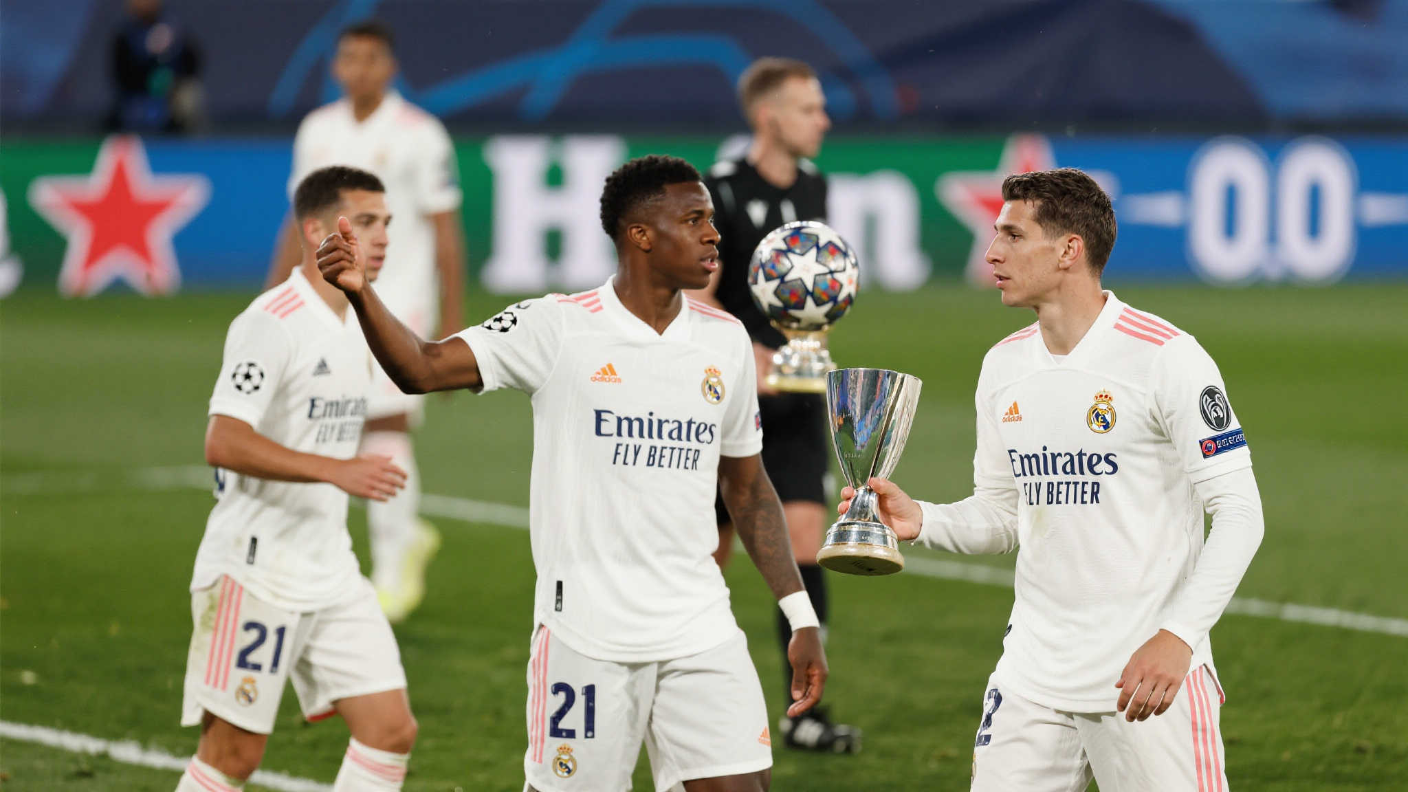 红牛主帅:虽平局令队员失落,但他们的表现让我倍感骄傲 红牛主帅:虽平局令队员失落,但他们的表现让我倍感骄傲